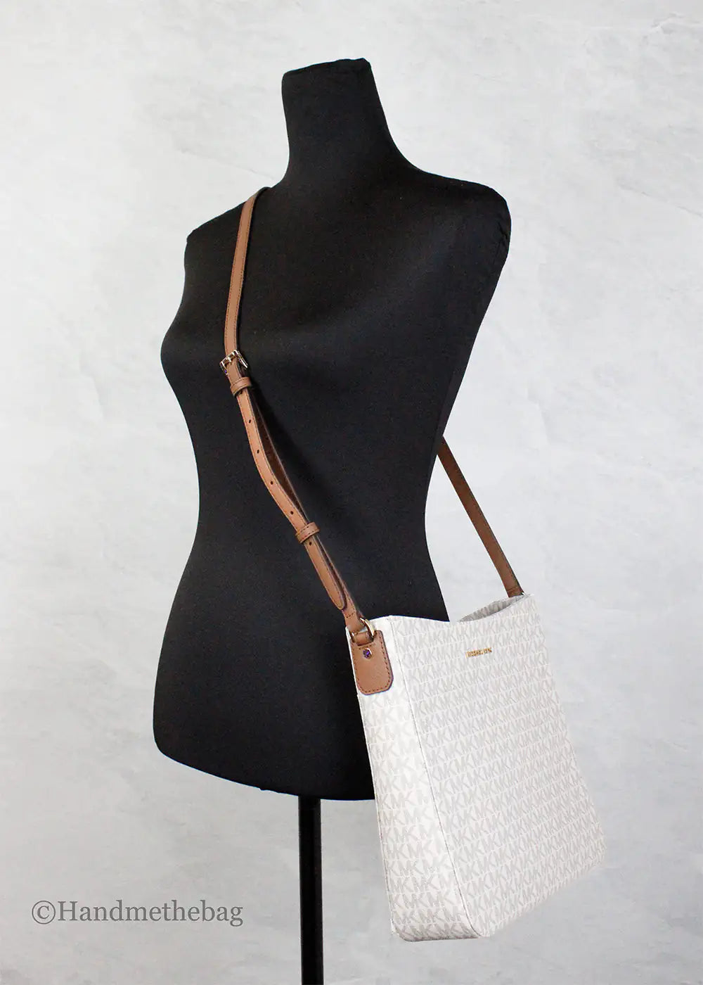 Michael Kors Signature Jet Set Vanilla Messenger Crossbody Bag